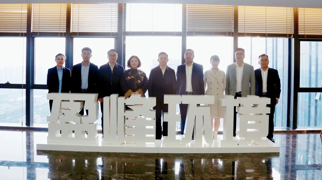 �����潭��������ίԱ����һ��ݰ��Williamϣ������������ο������